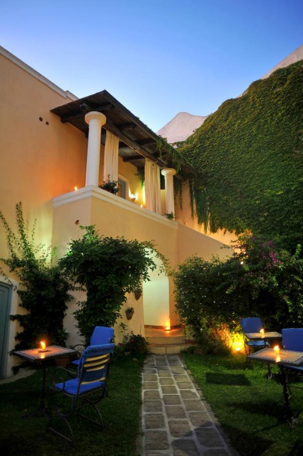 Hotel La Casa Sul Mare Procida Exterior photo
