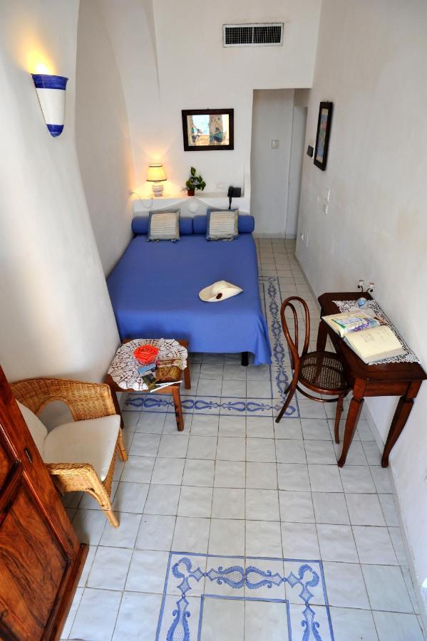 Hotel La Casa Sul Mare Procida Exterior photo