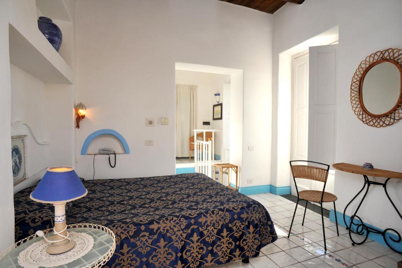 Hotel La Casa Sul Mare Procida Exterior photo