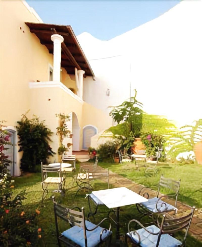 Hotel La Casa Sul Mare Procida Exterior photo