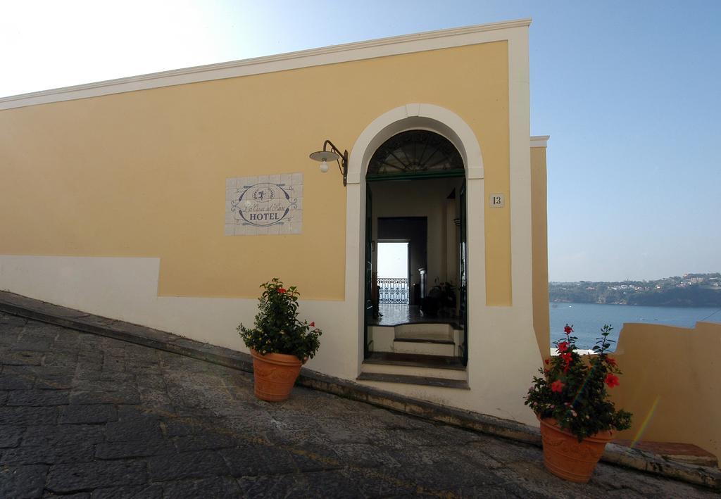 Hotel La Casa Sul Mare Procida Exterior photo