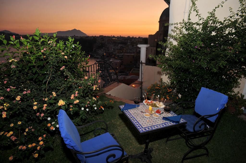 Hotel La Casa Sul Mare Procida Exterior photo