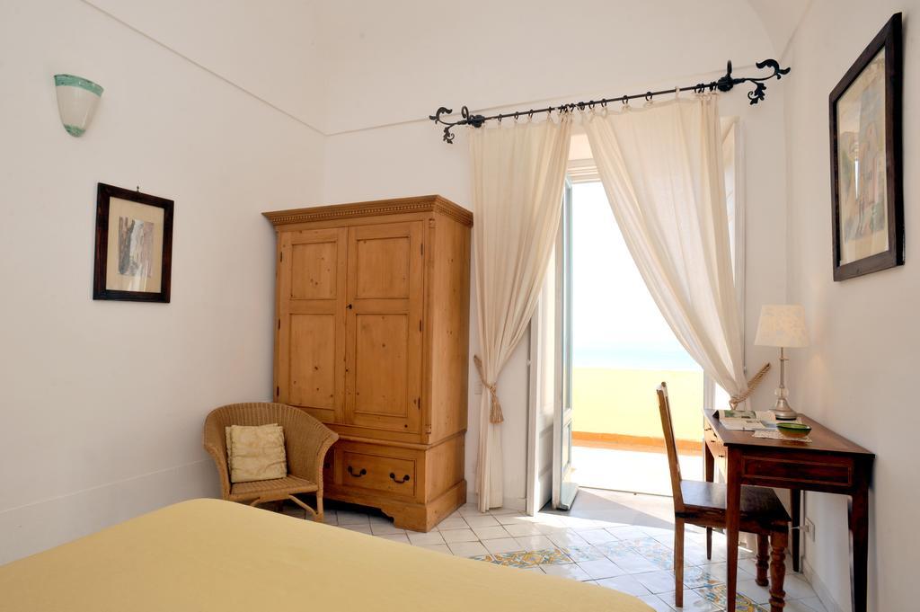 Hotel La Casa Sul Mare Procida Room photo