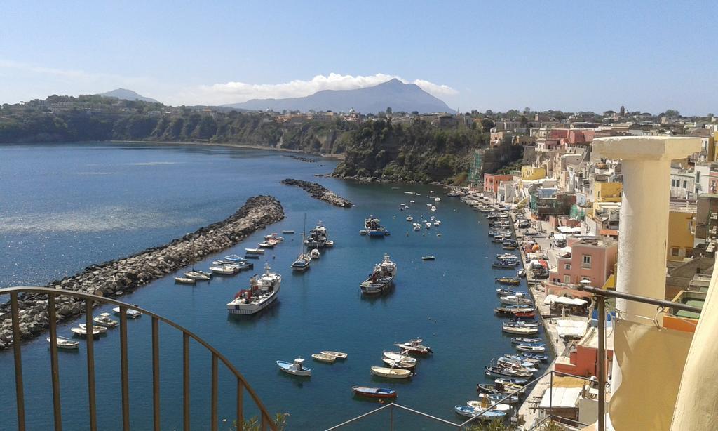 Hotel La Casa Sul Mare Procida Exterior photo